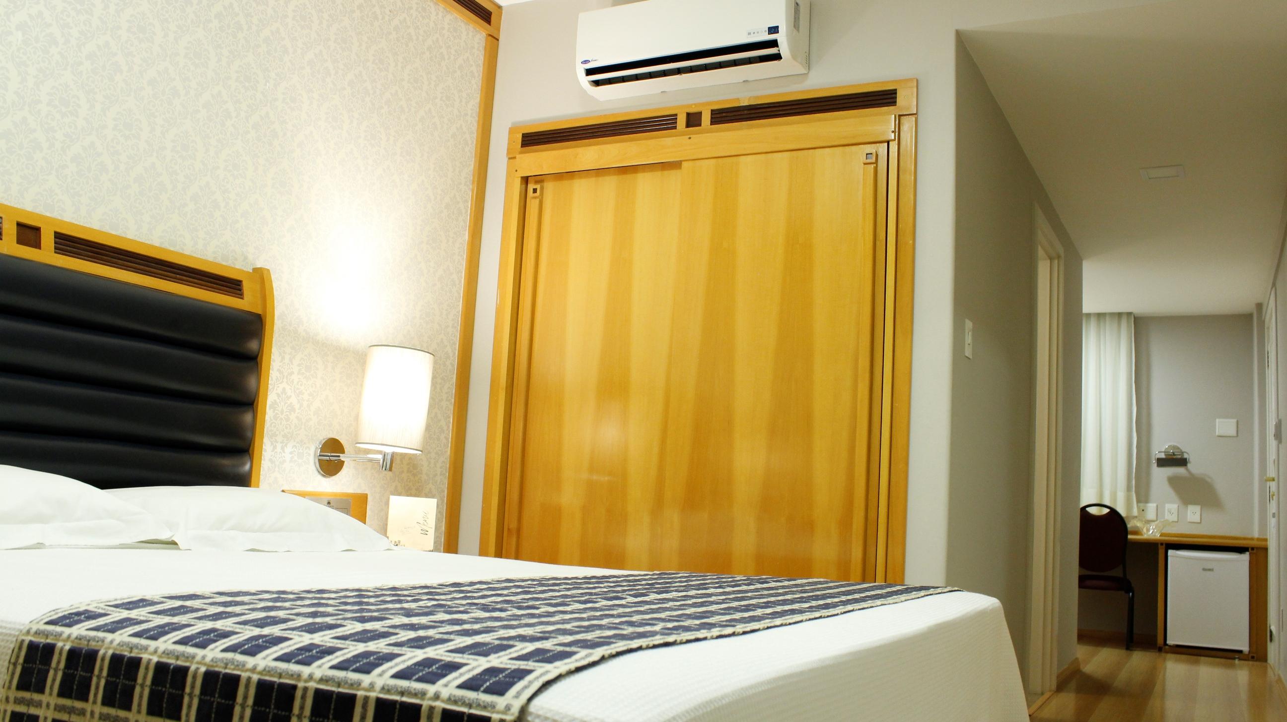 Bourbon Business Hotel 4*
