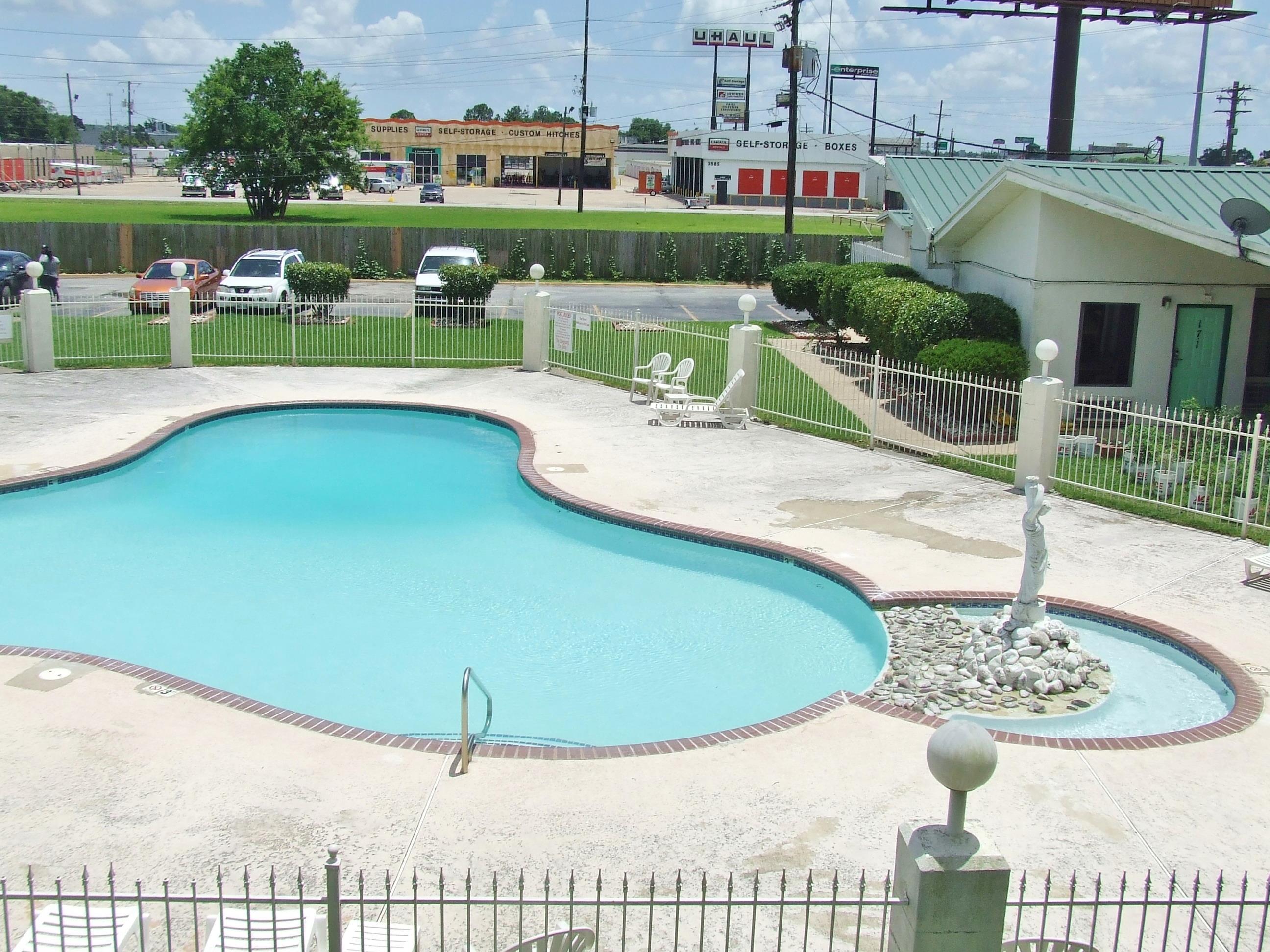 Bourbon Business Hotel
