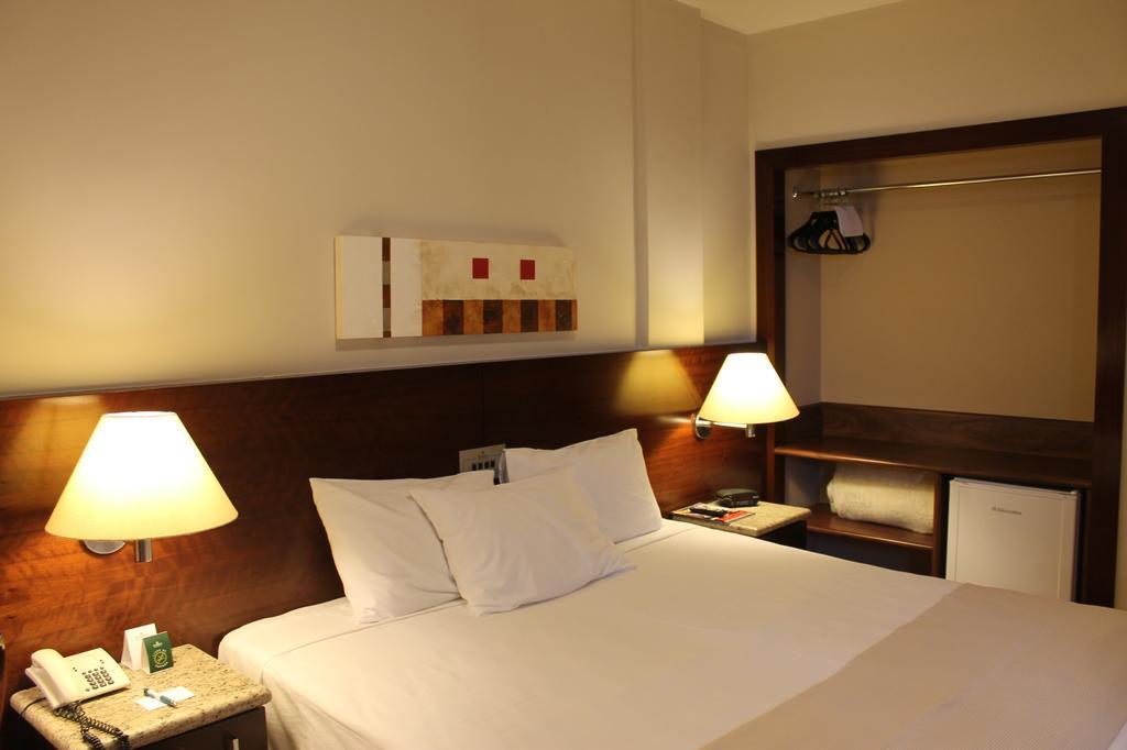 Hotel Bourbon Business 4*